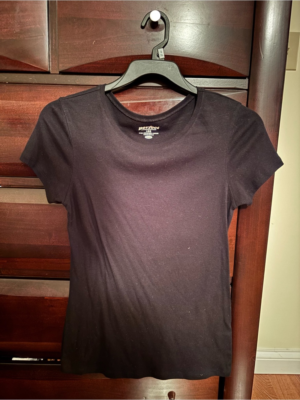 Old Navy Black Short-Sleeve Crew Neck Tee